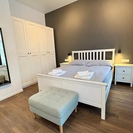 Apartament Place Of Grace - A Few Steps From The Museum Praga
